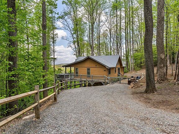 2nd image of 431 Little Bushy Head Rd