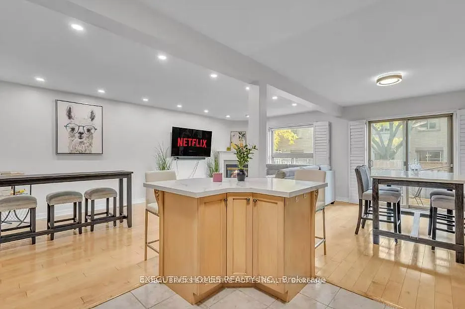 3 bed, $4,500 — Photo 3