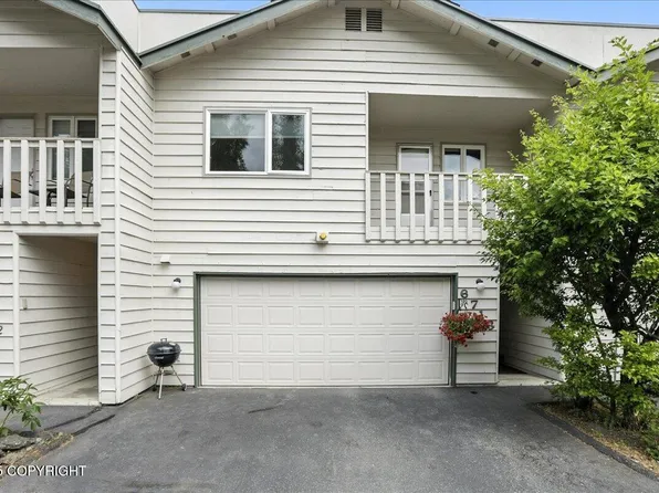 6716 Cutty Sark St, Anchorage, AK 99502