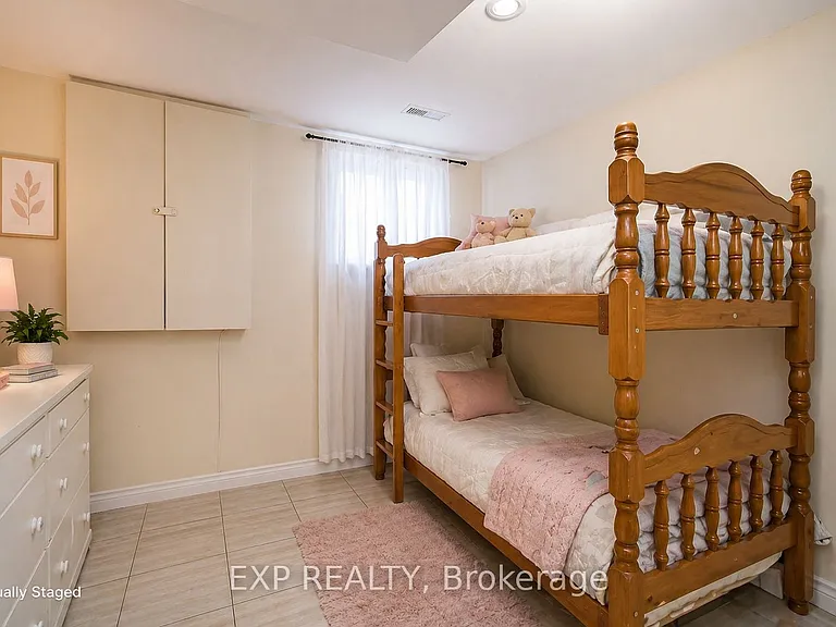 540 Old Harwood Ave #BASEMENT — Photo 5