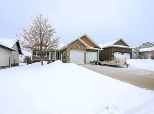 4717 N Johnson Ave, Lacombe, AB T4L 1Z1