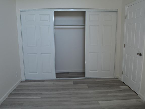5th image of 318 S Helena St #101