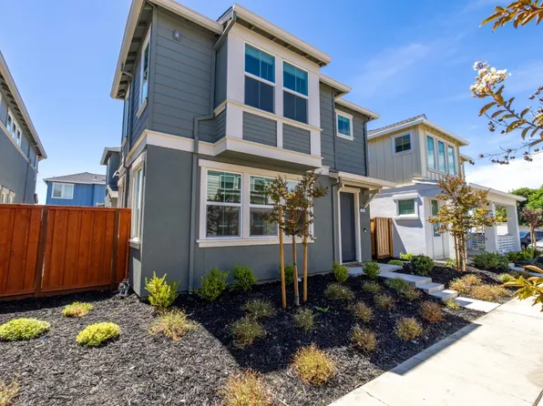 128 Clownfish Street, Suisun City, CA 94585