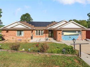 120 Hickory St, Newcomerstown, OH 43832
