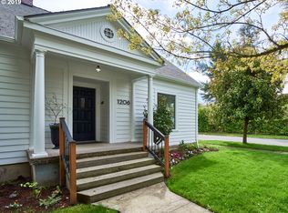 1206 NE Evans St, McMinnville, OR