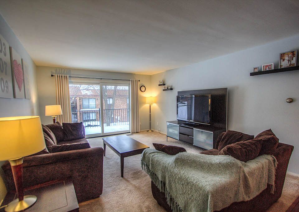 1st image of 9310 W Forest Home Ave #205