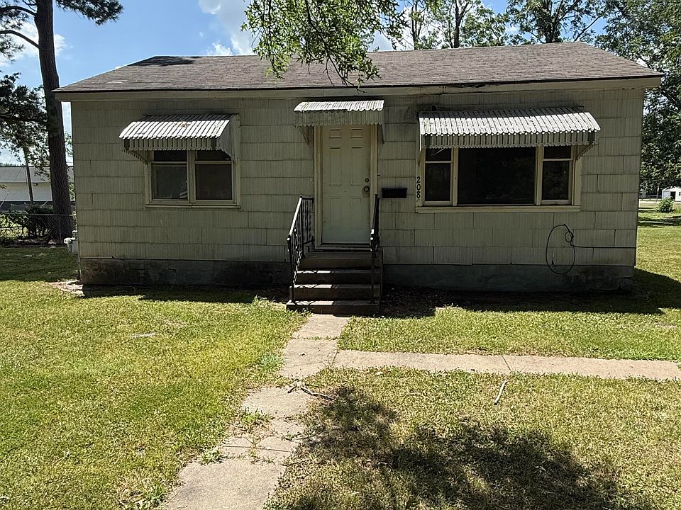 1st image of 208 K St SE