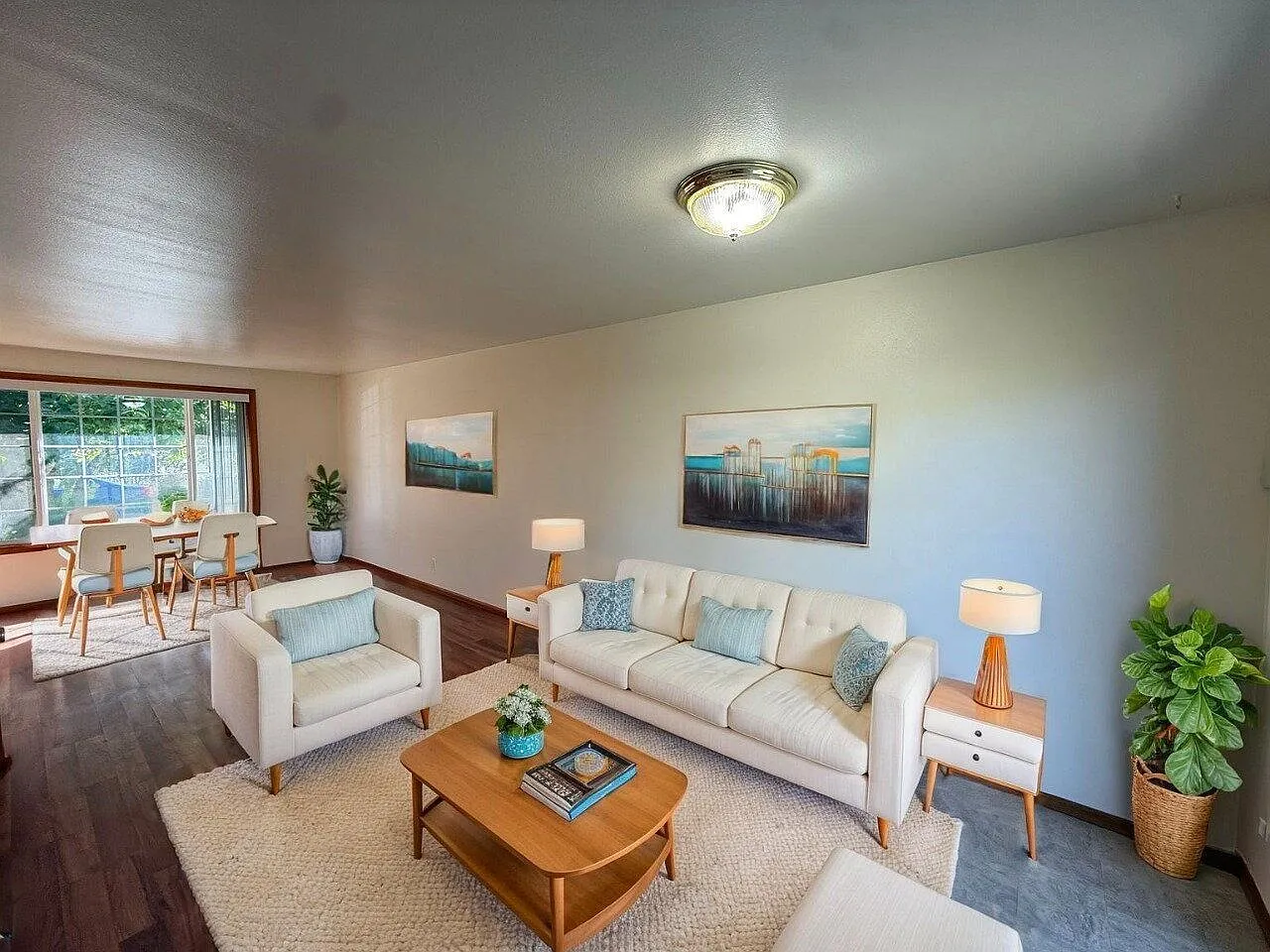 2 bed, 1.5 bath, 1072 sqft, $1,595 — Photo 1