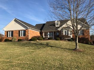 372 Galahad Dr, Weldon Spring, MO 63304