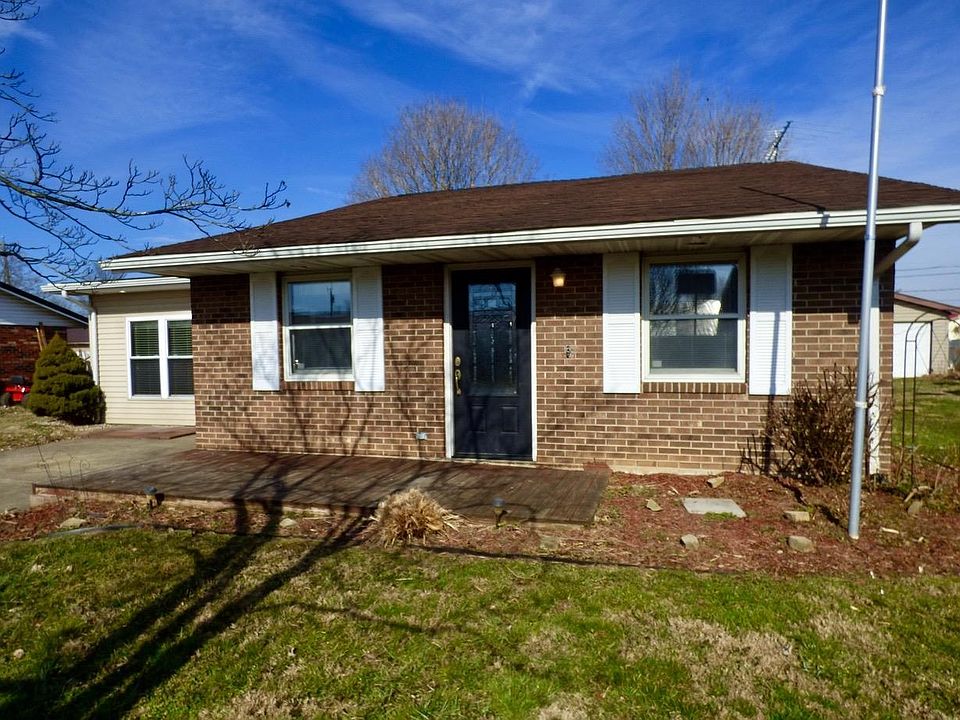 1st image of 200 Lafayette Ln