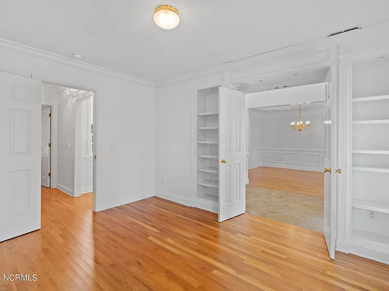 3567 Medinah Ave E — Photo 21
