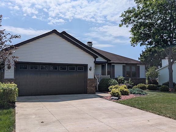 2nd image of 36 Pheasant Run Ln