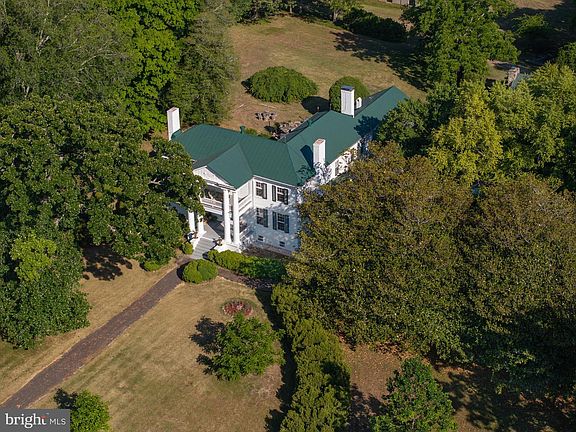 2nd image of 2345 Berry Hill Rd