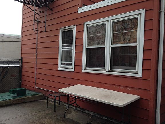 5th image of 2552 31st St