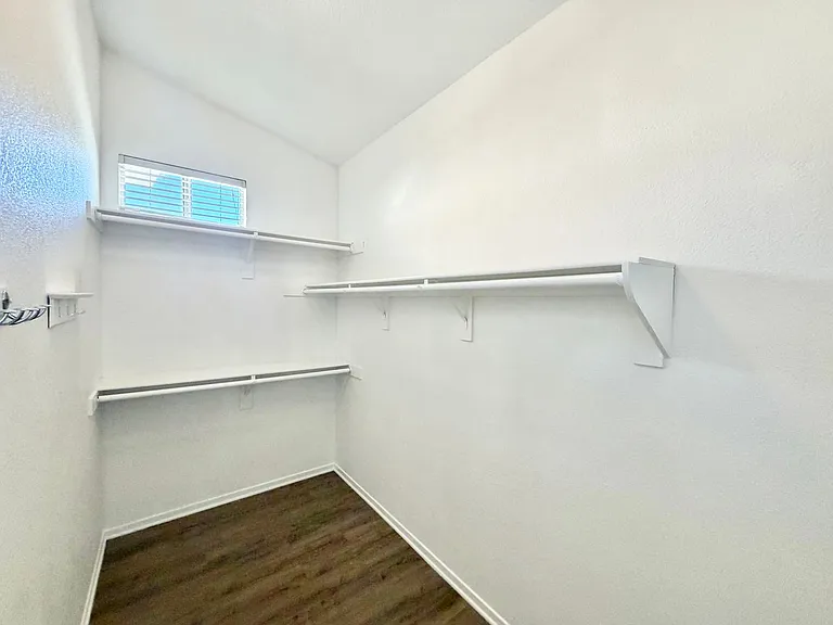 26805 China Dr — Photo 22