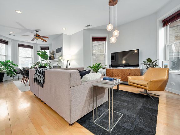 2nd image of 1122 N Winchester Ave #1