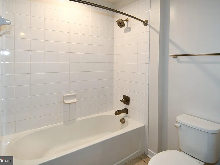 4917 Crest View Dr — Photo 10
