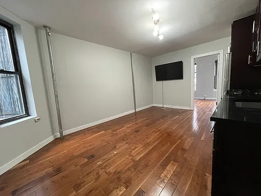 Rented by Heritage Realty LLC | media 9