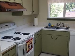 511 S Constitution Ave, Bremerton, WA 98312