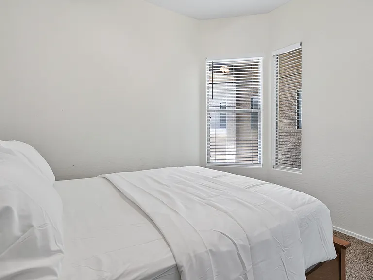 17846 W Buckhorn Dr — Photo 34