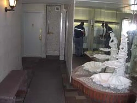 Rented by Eric Goodman Realty Corp | media 27