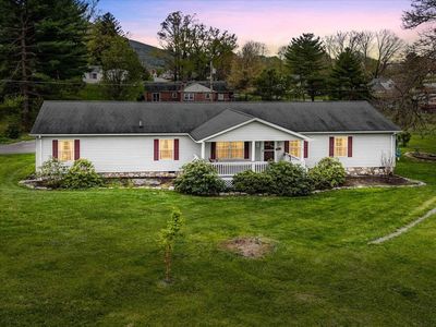 417 Lawndale Dr, Pearisburg, VA, 24134