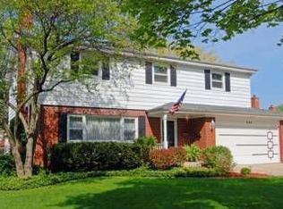 606 Florence Dr, Park Ridge, IL 60068