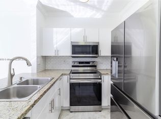 8360 NW 10th St, Miami, FL 33126