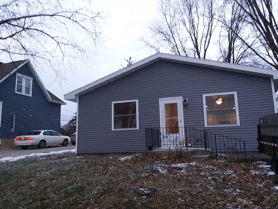 1st image of 414 W Fountain St