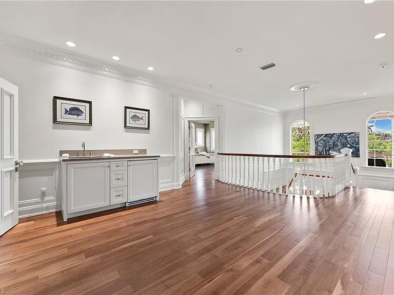 2325 Lantern Ln — Photo 28