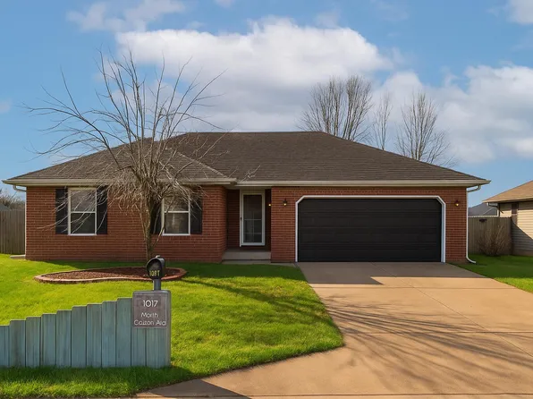 1017 N Golden Avenue, Springfield, MO 65802