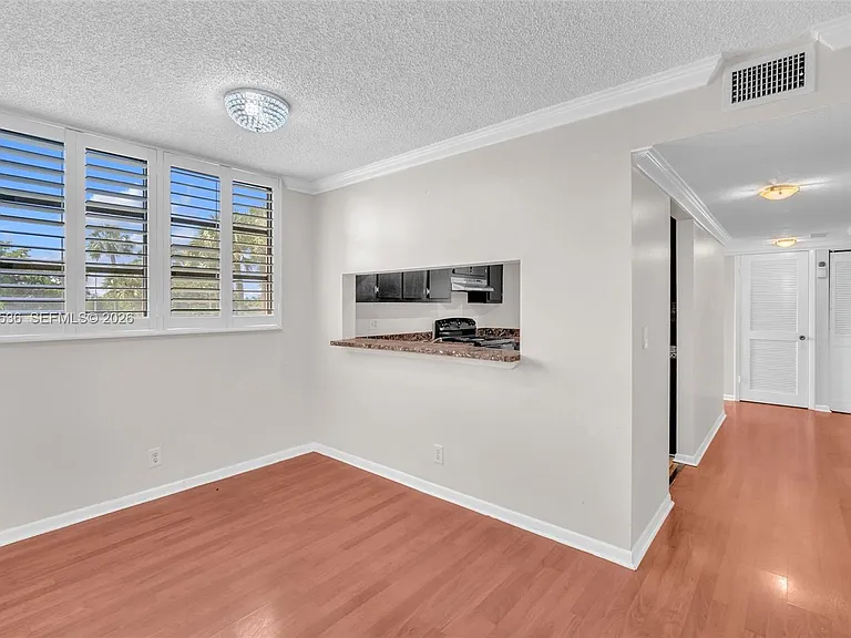 6575 W Oakland Park Blvd #218 — Photo 7