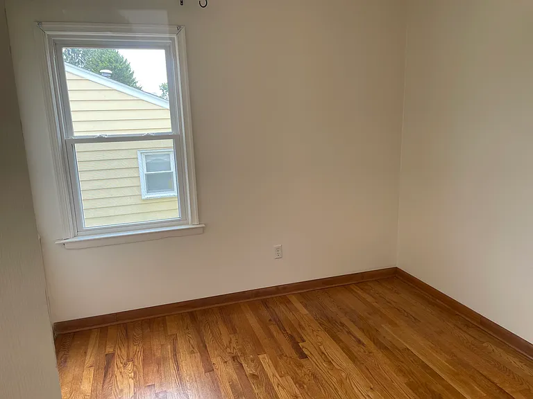 2608 Hanover St — Photo 7