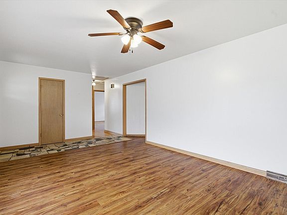 5th image of 823 S Barnes Avenue