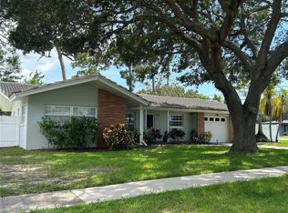 1601 Leisure Dr, Clearwater, FL 33756