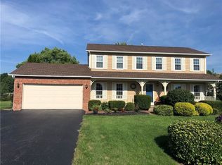 92 White Oak Bnd, Rochester, NY 14624
