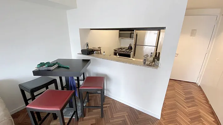 Rented by R New York | media 10