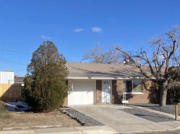 538 58th St NW, Albuquerque, NM 87105