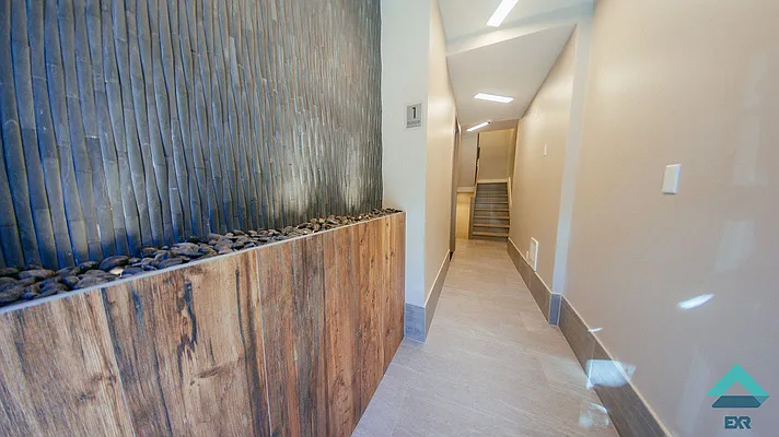 Rented by EXR | media 68