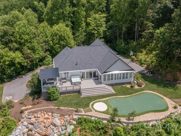 225 Calm Creek Rd, Fletcher, NC 28732