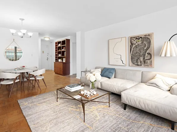 32 Gramercy Park South image 4 of 17