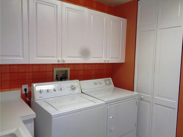 610 Laguna Royale Blvd #1002 — Photo 23