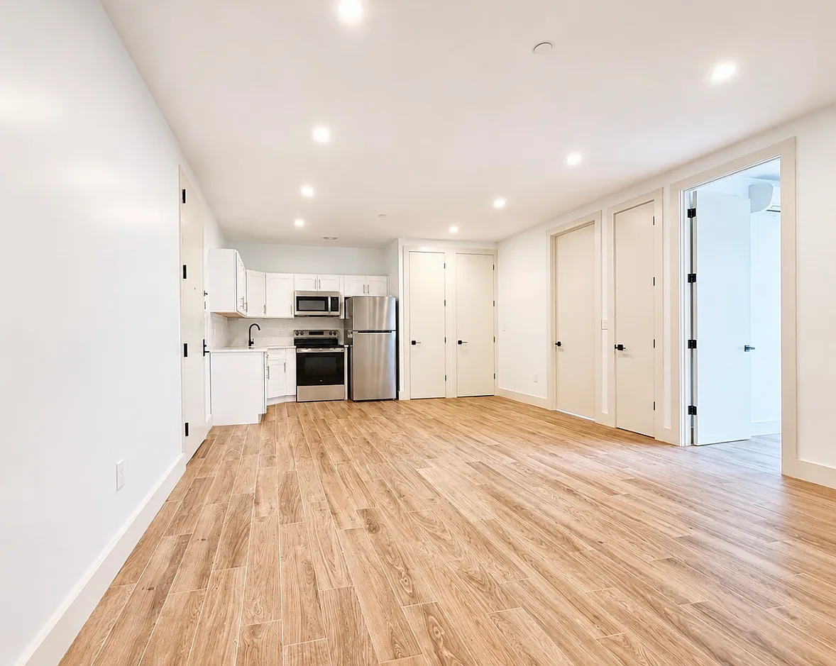 450 East 26th Street — Photo 1