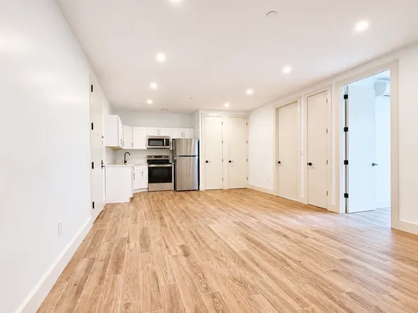 450 East 26th Street image 1 of 5