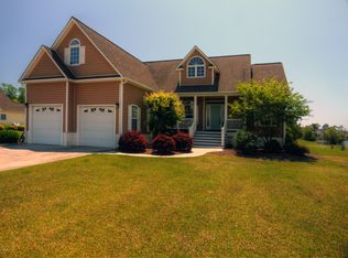 205 Bluewater Cove Cpe, Swansboro, NC 28584