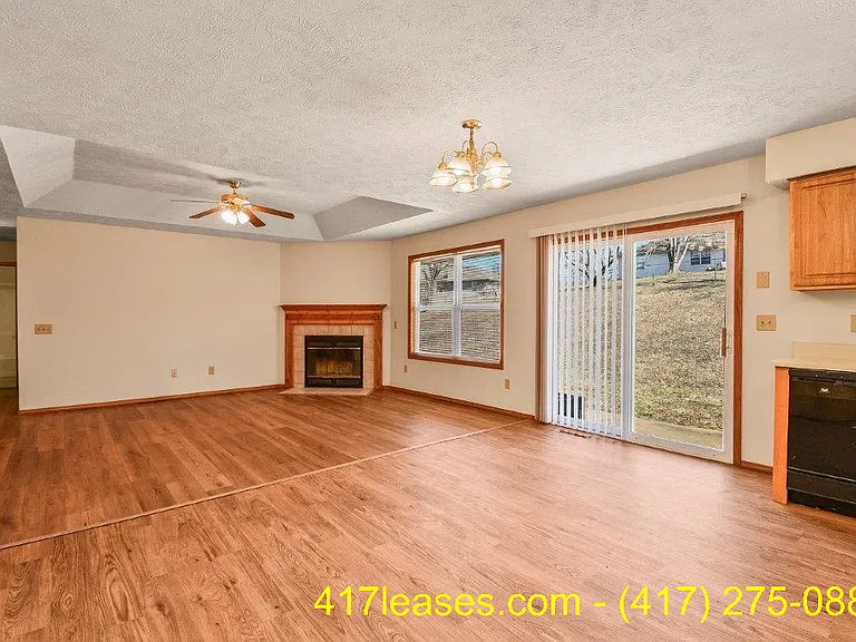 3318 S Valley View Dr — Photo 17