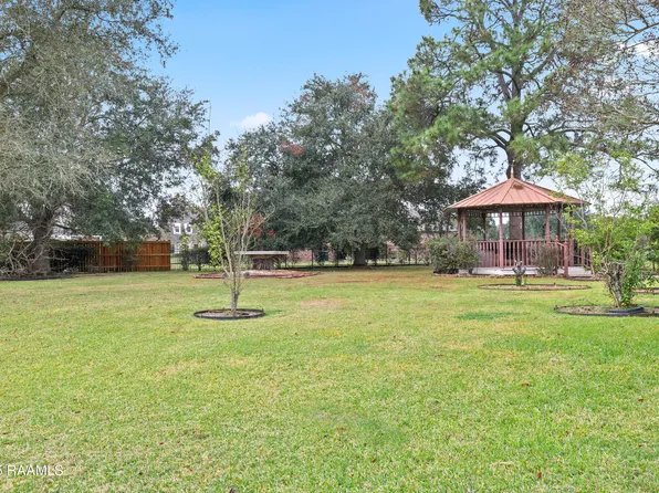 Steamboat Bnd, New Iberia, LA 70563