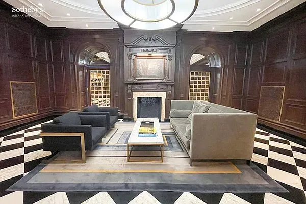 Rented by Sotheby's International Realty | media 10