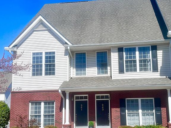 3rd image of 241 Sheliah Ct