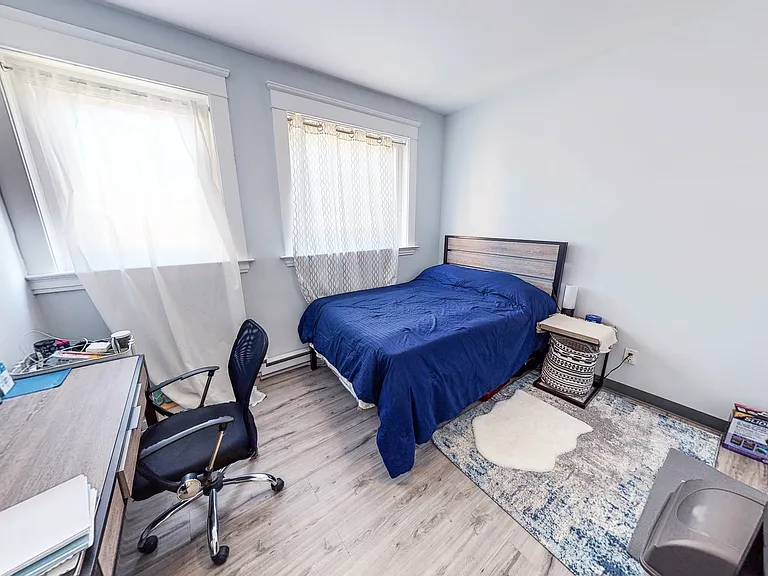 245 Whitney Ave #2L — Photo 3